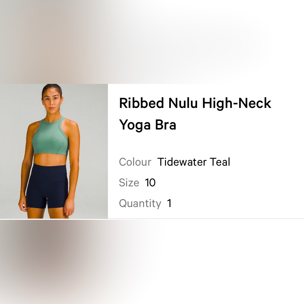 Lululemon sports bra